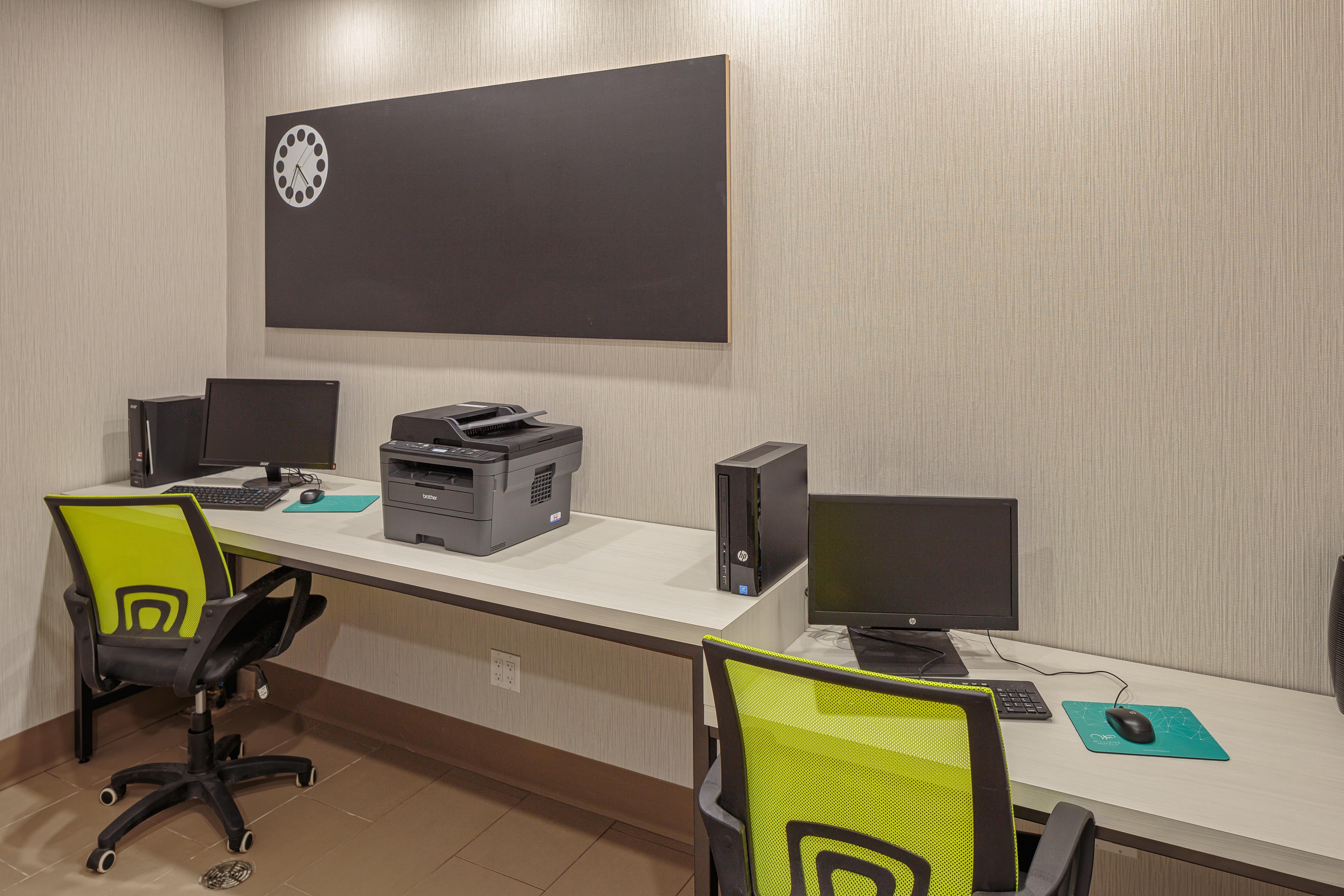 Holiday Inn Express & Suites - Belleville By Ihg Zewnętrze zdjęcie
