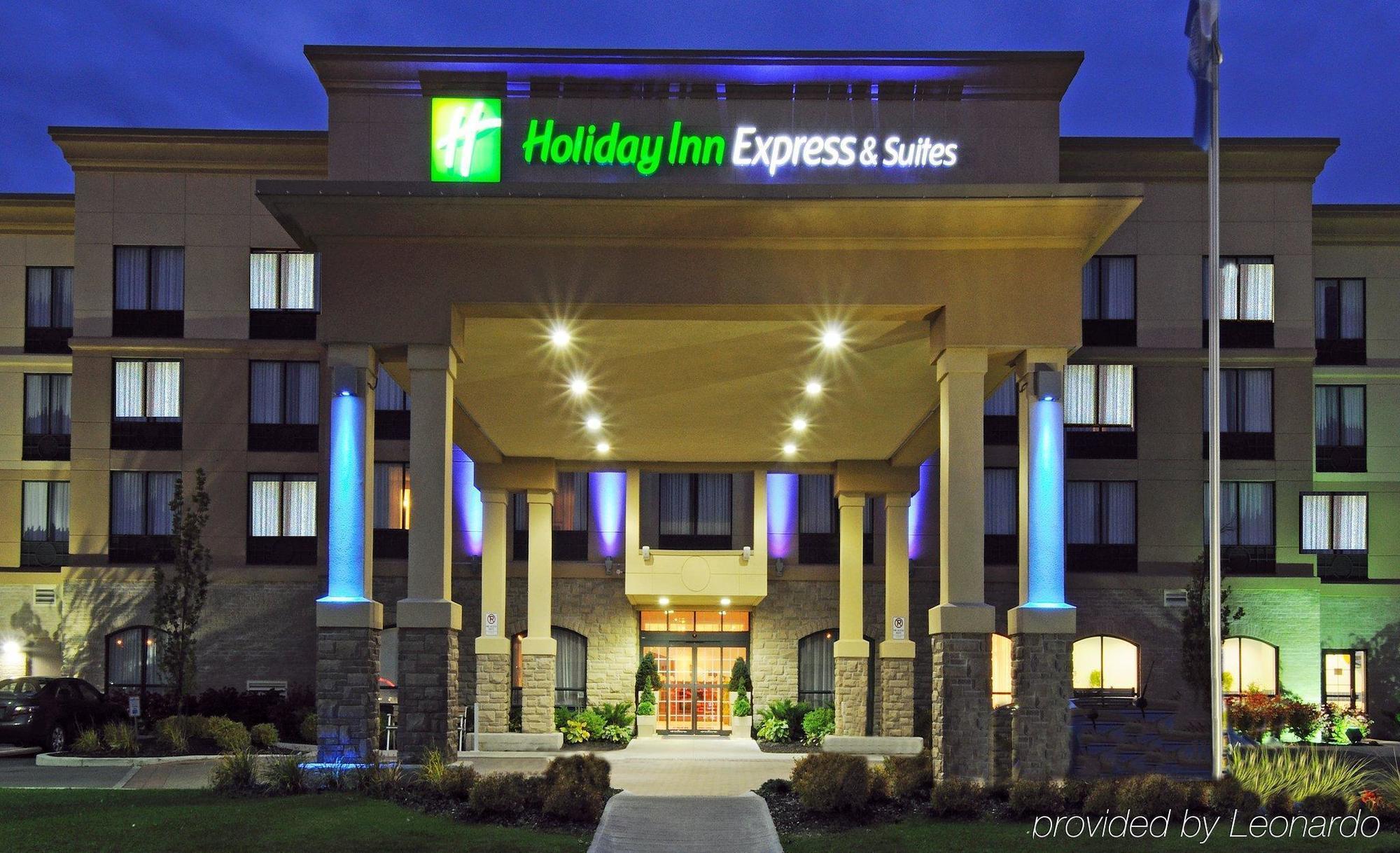 Holiday Inn Express & Suites - Belleville By Ihg Zewnętrze zdjęcie